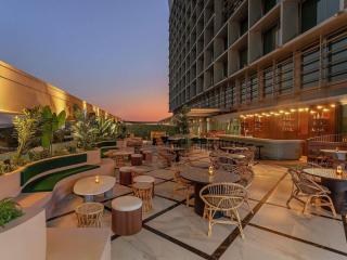 Novotel Abu Dhabi Al Bustan - 8