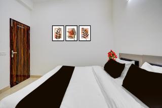 Hotel O Sector 69 Gurgaon - 5