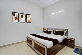 Hotel O Sector 69 Gurgaon - 2