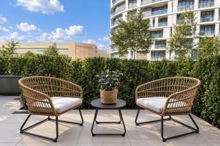Lucent Luxury Stay 1BR Ellipse Mall of Africa - 1