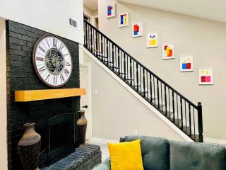 House 3-Bed 2,5-Bath FREE Parking with Washer Dryer inside - 3