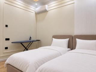 Parkwood Residence 3Room Apartment with Balcony City Views - 2