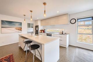 Hillside Haven Perfect Getaway in Lake Tekapo - 1