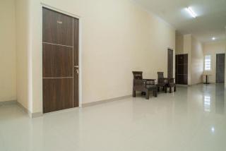 RedDoorz At Sukomanunggal Surabaya - 6