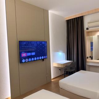 The Landmark Hotel - 5