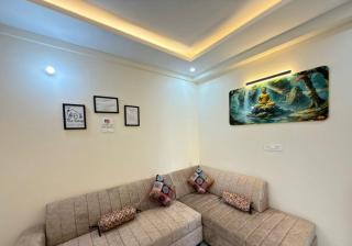 MaisonVrinda D4 - 0