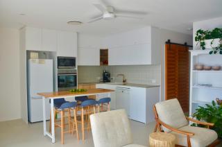 Noosa Shores apt 29-Noosa Heads-near Hastings St - 2