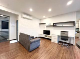 Silksky Cozy Studio - Near The MINES, UTAR, UPM, Serdang, Cheras Selatan - Privacy, Free Parking, Netflix, High Speed WIFI - 4