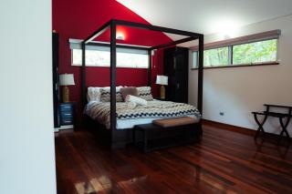 Silkwood Estate - 6