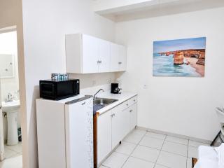 Apartamento 12 con dos camas , a 200 mts del vado del rio , cerca del centro de gobierno , internet de alta velocidad - 4