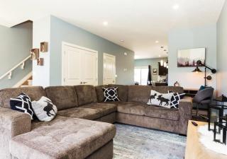 Modern Home - King Bed - Garage - Long Stays - 0
