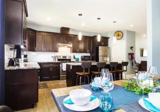 Modern Home - King Bed - Garage - Long Stays - 9