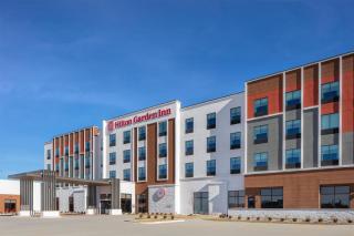 Hilton Garden Inn Hutchinson - 9