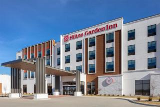 Hilton Garden Inn Hutchinson - 8