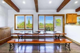 Large Blue Mountain Chalet Near Ski Hills, Sleeps 20, Walk to The Village, Hot Tub, Sauna, Ping Pong, Petfriendly - 7