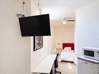 Apartamento 24 cerca de galerias mall, consulado, CAS , 2 CAMAS ,cocineta - 6
