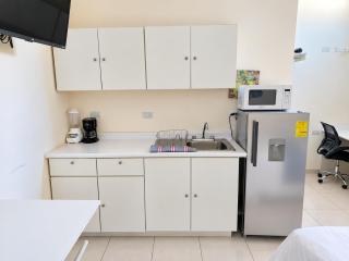 Loft 25 excelente y comodo, cerca del vado del rio, consulado,CAS, galerias mall , cama queen , cocineta - 7