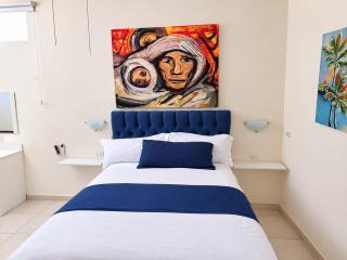 Loft 25 excelente y comodo, cerca del vado del rio, consulado,CAS, galerias mall , cama queen , cocineta - 9