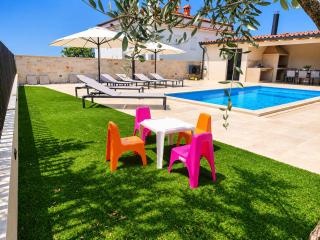 Villa FARO - new house, near beaches, heated pool, playroom, bbq, Salvore - Istria - Bašanija - 9