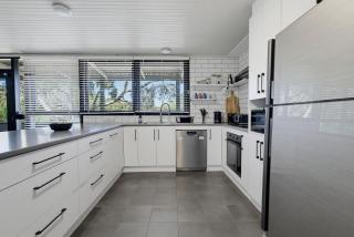 Silver Anchor Sleeps 14, 4 Bedrooms, 3 Bathrooms, Pets Welcome, Wi-Fi, Kids Paradise - 1