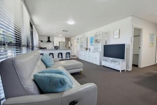 Silver Anchor Sleeps 14, 4 Bedrooms, 3 Bathrooms, Pets Welcome, Wi-Fi, Kids Paradise - 7