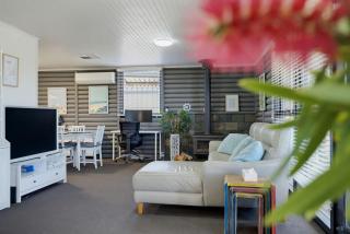 Silver Anchor Sleeps 14, 4 Bedrooms, 3 Bathrooms, Pets Welcome, Wi-Fi, Kids Paradise - 4