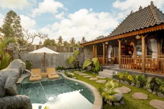 Ratni Ubud Villa - 0