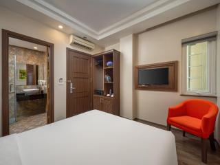 Sky Charm Hanoi Hotel and Spa - 1