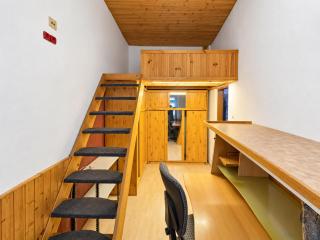 1-Bedroom Apartment near Wiener Stadthalle with Free Wi-Fi - 7