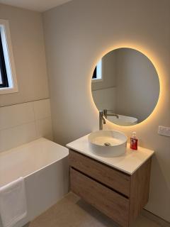Modern Alpine Retreat - Queenstown - 8