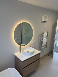 Modern Alpine Retreat - Queenstown - 3