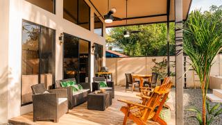 Stylish-Walk to Beach-Restaurants-Uvita-Fun-Chic - 4