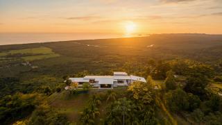 Panoramic Ocean Villa w Pool & Pickleball Court - 9