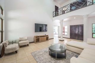 Gated-Pool-Mountain Villa-Sleep 8-Private-Wildlife - 8