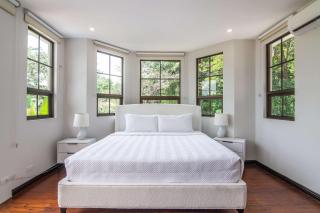 Gated-Pool-Mountain Villa-Sleep 8-Private-Wildlife - 6