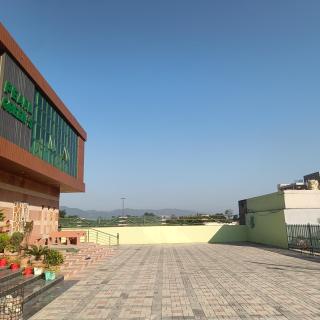pearl green's - 9