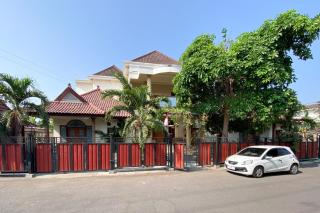 Urbanview Homestay Kopian Syariah Probolinggo - 8
