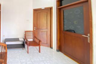 Urbanview Homestay Kopian Syariah Probolinggo - 6