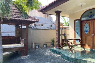 Urbanview Homestay Kopian Syariah Probolinggo - 2