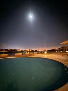 Cozy Sabina Getaway new 1 bedroom by the pool & lagoon - 8