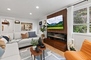 Spacious Stylish Modern Daylight Basement Suite King Bed Office - Bellevue - 4