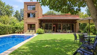 Casa Club de Golf, Alberca Privada y Amplio Jardín - 1