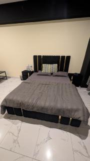 Luxe Studio Apartment in Islamabad, Margalla Views - 9