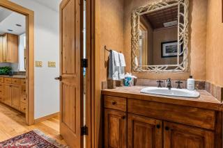 RMR: Cody House D Condo in Teton Village - 4