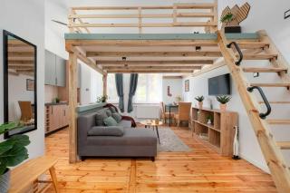 Urokliwe Studio z Antresolą Blisko Centrum by Noclegi Renters - 6