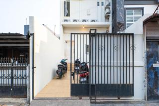 Tamastu House Grogol - 8