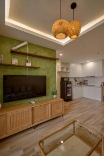 Komori House - Spacious Apartment with Kitchen & In-Unit Laundry - 5