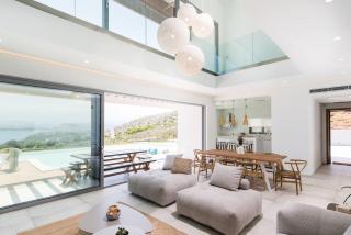 Stunning Sea View Villa w Infinity Pool, BBQ and Gym - 7