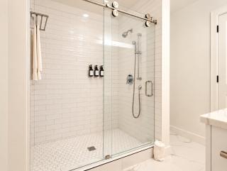 Quiet East Side 2BR Townhouse, Near Brown & Miriam - 1