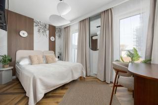 Unique Apartments with Private Sauna and Parking by Noclegi Renters - 9